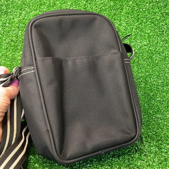 Tommy Hilfiger Nylon Unisex Crossbody Bag/OS adjustable strap - Picture 3 of 6